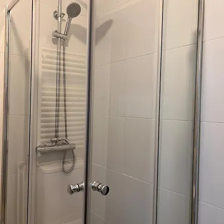 Nice And Quiet Flat In * بلباو